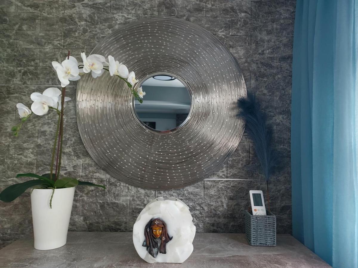 Anastasia'S Apartment With Yard Athen Exterior foto