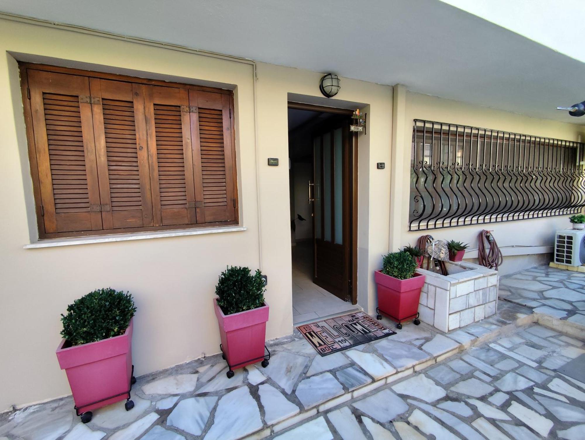 Anastasia'S Apartment With Yard Athen Exterior foto